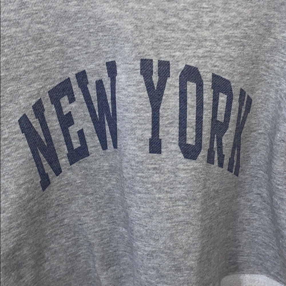 New York Cropped Crewneck - Picture 2 of 3
